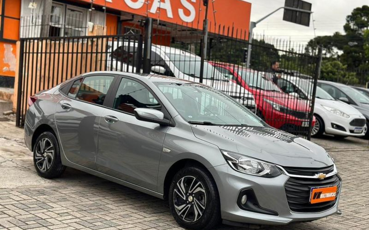 Chevrolet Onix 2025 Cinza — foto 1 de 3