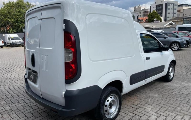 imagem-https://www.socarrao.com.br/sc-vehicle-images-prod/882239/1780416106314-7839081_3_B_a0651407de.jpeg
