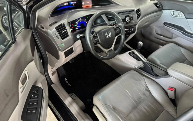 imagem-https://www.socarrao.com.br/sc-vehicle-images-prod/882533/1787237765920-805bc0bc907547209cee6c59c77c621c_1772116479960.jpeg