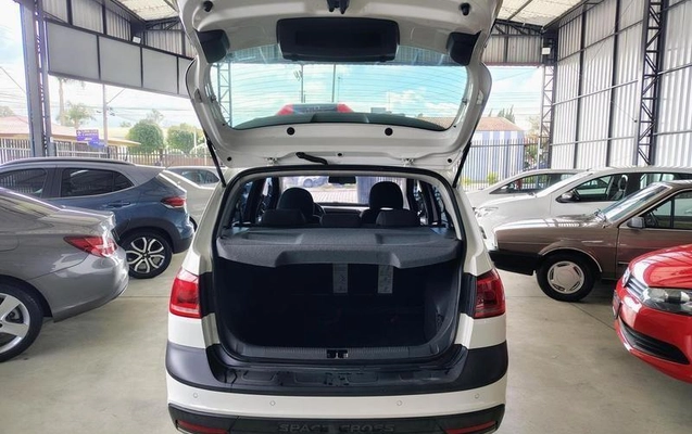 imagem-https://www.socarrao.com.br/sc-vehicle-images-prod/882971/1779725199948-7837387_2_B_3218d9cabf.jpeg