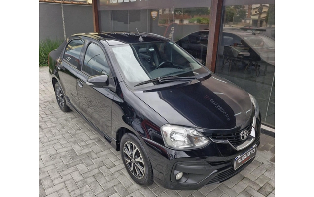 imagem-https://www.socarrao.com.br/sc-vehicle-images-prod/883072/1788287515216-6b2ff16a2f0b46c7b4578a76018641f2_1772127161578.jpeg