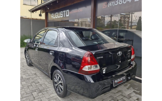 imagem-https://www.socarrao.com.br/sc-vehicle-images-prod/883072/1788287515221-7d86d50421fd4babb51639aa9171f455_1772127164609.jpeg