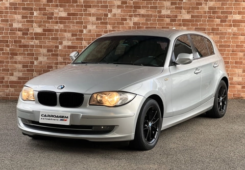 Bmw 118i 2.0 16V 136cv 3p 2011 Prata — foto 1 de 3