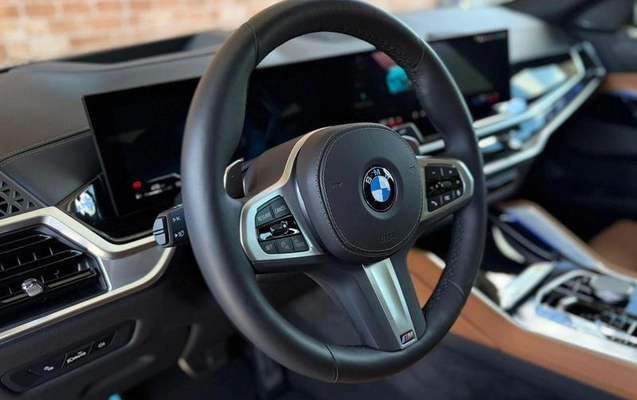 imagem-https://www.socarrao.com.br/sc-vehicle-images-prod/883131/1782393385990-7512183_8_B_89a761613d.jpeg