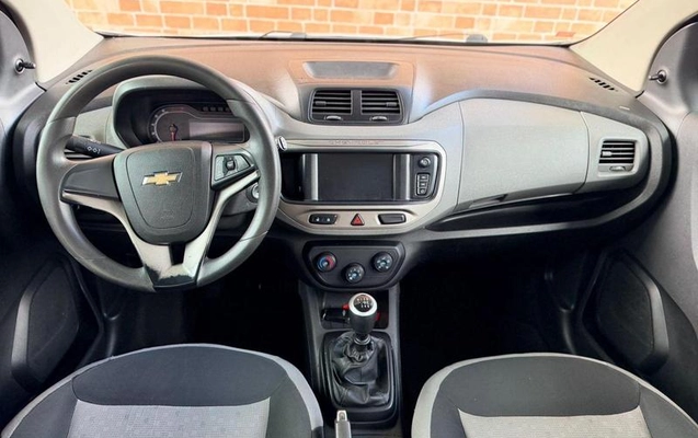 imagem-https://www.socarrao.com.br/sc-vehicle-images-prod/883132/1787166559297-7536097_8_B_349fc056a0.jpeg