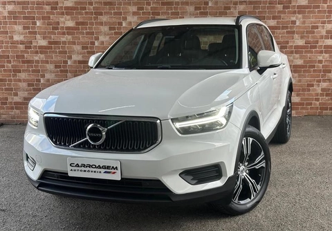 Volvo XC40 T-4 2.0 190cv FWD 2019 Branco — foto 1 de 3