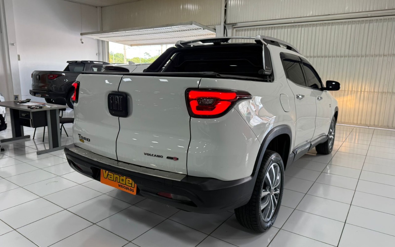 imagem-https://www.socarrao.com.br/sc-vehicle-images-prod/883163/1772127976570-V2hhdHNBcHAgSW1hZ2UgMjAyNi0wMi0yNiBhdCAxMC4yNS4xNCAoMikuanBlZw.jpeg