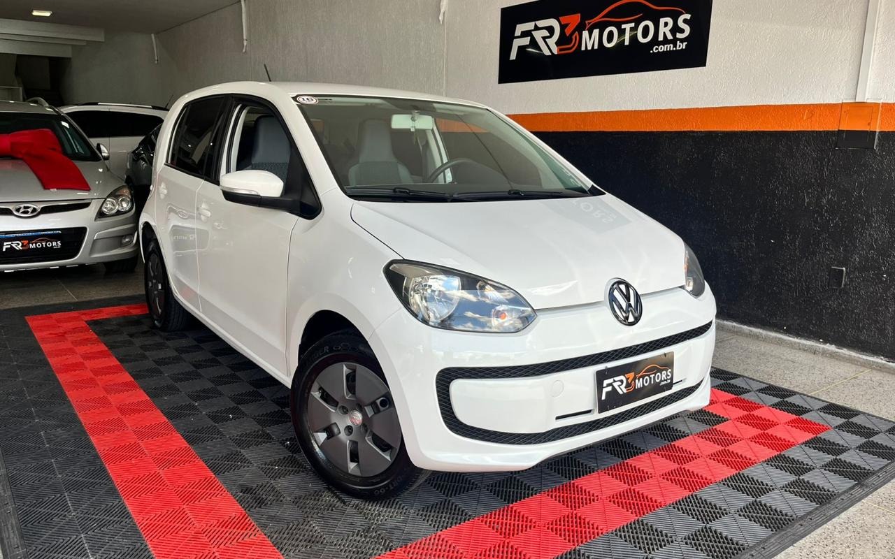 Volkswagen Up! move 1.0 Total Flex 12V 5p na cor Branco no Gravataí / RS - 883399