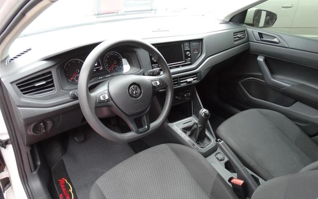 imagem-https://www.socarrao.com.br/sc-vehicle-images-prod/883502/1789480878485-7834713_9_B_182fd29cb4.jpeg