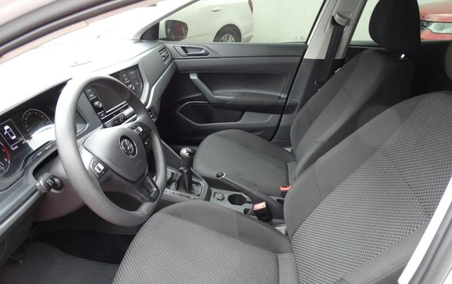 imagem-https://www.socarrao.com.br/sc-vehicle-images-prod/883502/1789480878487-7834713_10_B_4cd27552b6.jpeg
