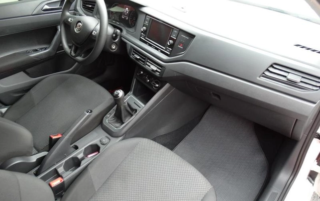 imagem-https://www.socarrao.com.br/sc-vehicle-images-prod/883502/1789480878492-7834713_16_B_460fec961e.jpeg