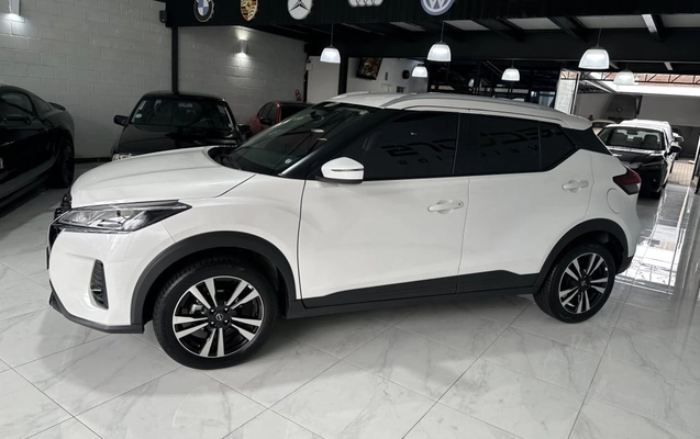 imagem-https://www.socarrao.com.br/sc-vehicle-images-prod/883538/1781711646514-vehicle_image_1772135624_54ff31570cfebb538bb4d99e39accd0d.jpeg