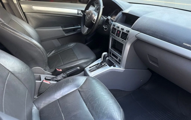 imagem-https://www.socarrao.com.br/sc-vehicle-images-prod/883617/1789147249445-gb-67ca655.jpeg