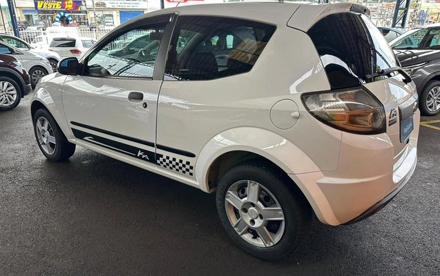 imagem-https://www.socarrao.com.br/sc-vehicle-images-prod/883824/1780944762125-7551867_4_B_97981d09a7.jpeg