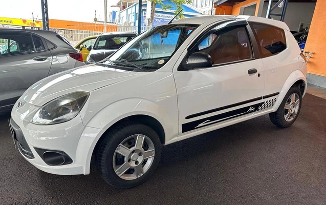 imagem-https://www.socarrao.com.br/sc-vehicle-images-prod/883824/1780944762125-7551867_8_B_1cdc7d1a97.jpeg