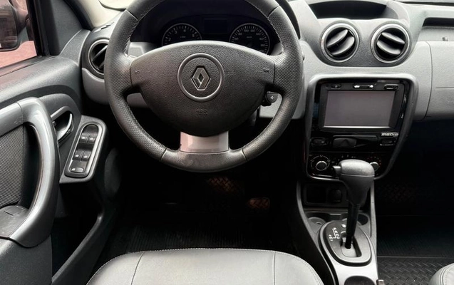 imagem-https://www.socarrao.com.br/sc-vehicle-images-prod/883855/1787600246157-7843587_0_B_d3933995e8.jpeg