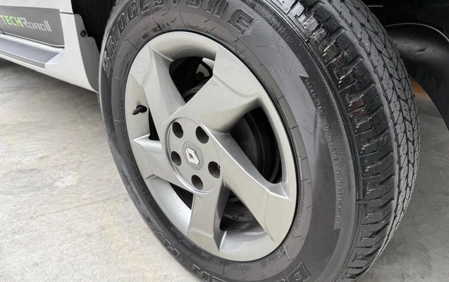 imagem-https://www.socarrao.com.br/sc-vehicle-images-prod/883855/1787600246163-7843587_6_B_d038da34ae.jpeg