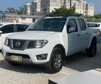 Nissan Frontier 2014 Branco — foto 1 de 3