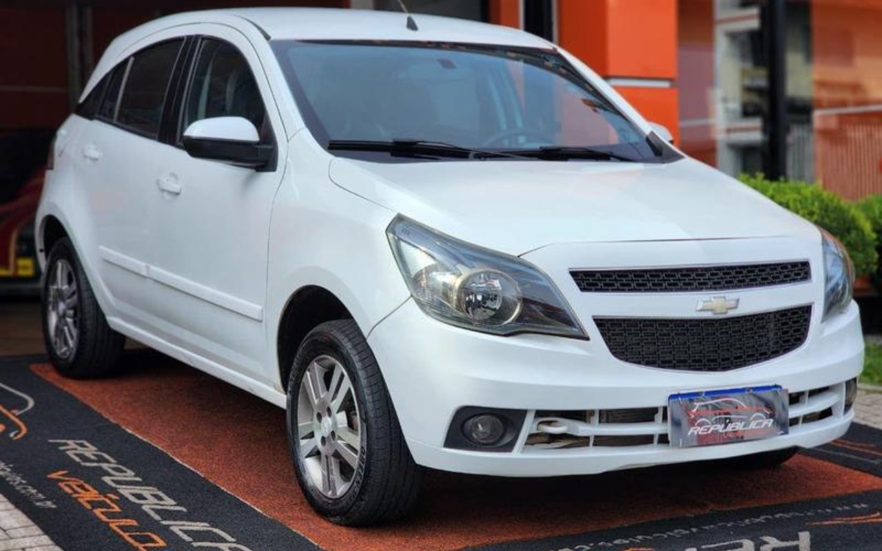 Chevrolet Agile LTZ 1.4 MPFI 8V FlexPower 5p na cor Branco em Curitiba / PR - 884666