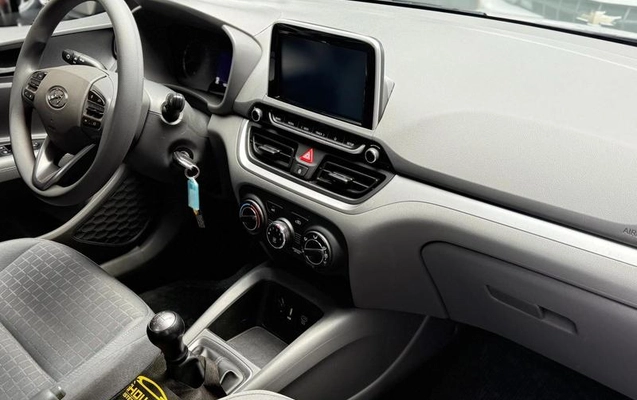 imagem-https://www.socarrao.com.br/sc-vehicle-images-prod/884706/1789135742133-7623119_8_B_951ba542f0.jpeg