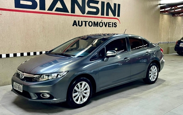 imagem-https://www.socarrao.com.br/sc-vehicle-images-prod/885261/1788179695487-V3kzzrzCSthWlKpQfqn5w5HfH8TDcJTH.jpg