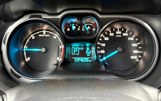 imagem-https://www.socarrao.com.br/sc-vehicle-images-prod/885290/1772201624105-V2hhdHNBcHAgSW1hZ2UgMjAyNi0wMi0yMCBhdCAxNC4zMS41MS5qcGVn.jpeg