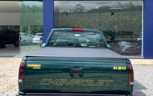 imagem-https://www.socarrao.com.br/sc-vehicle-images-prod/885316/1772202232406-V2hhdHNBcHAgSW1hZ2UgMjAyNi0wMi0wOSBhdCAxNS4zMS4xNiAoMSkuanBlZw.jpeg