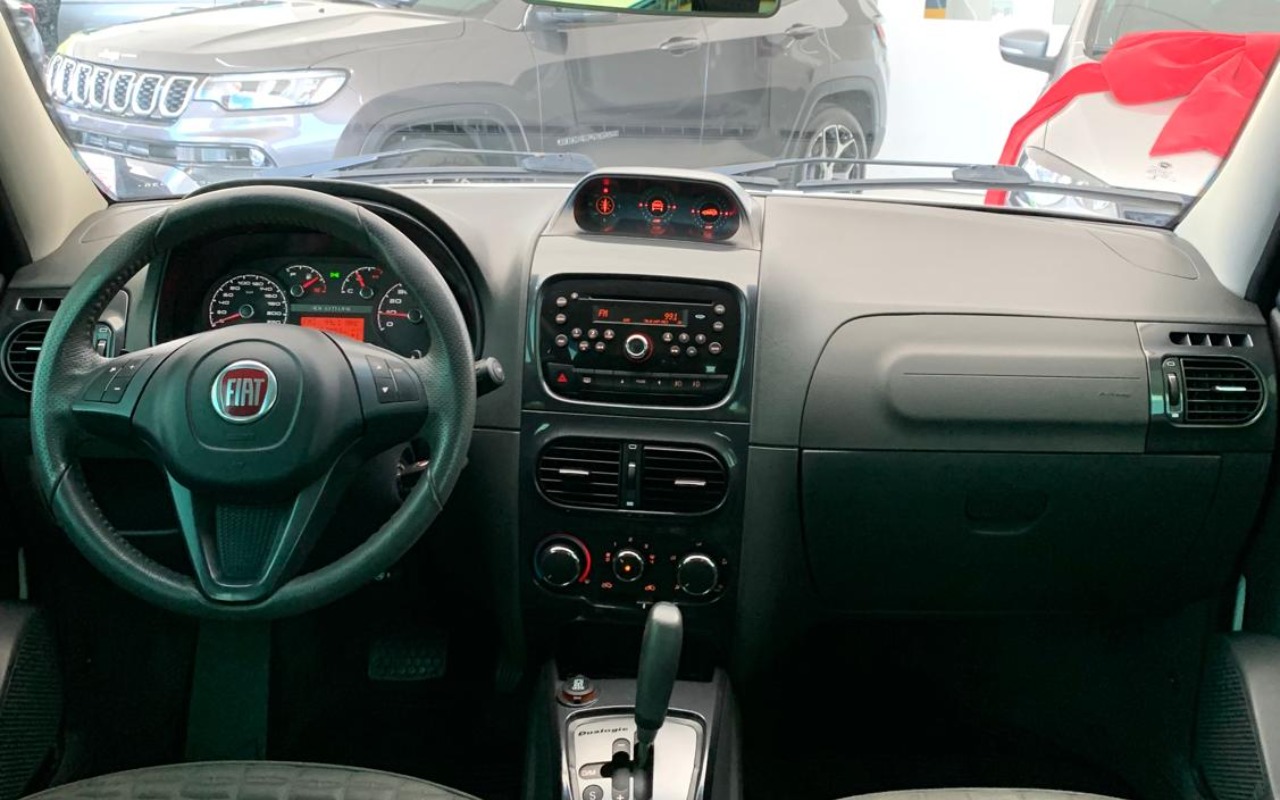 imagem-https://www.socarrao.com.br/sc-vehicle-images-prod/885501/1772205994711-V2hhdHNBcHAgSW1hZ2UgMjAyNi0wMi0wNyBhdCAxMC40NS4yOS5qcGVn.jpeg
