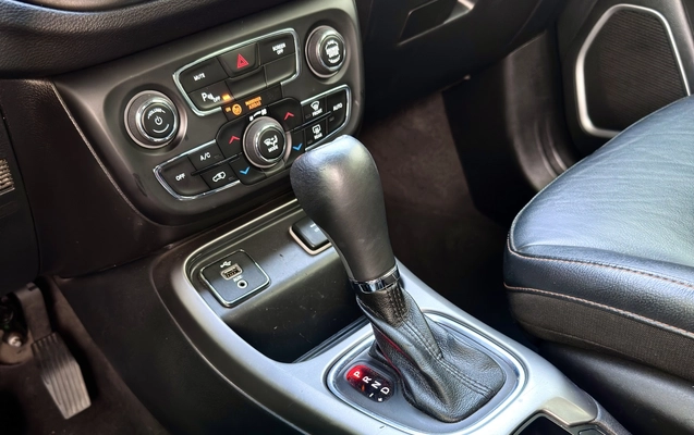 imagem-https://www.socarrao.com.br/sc-vehicle-images-prod/885535/1772208154754-9_061246.jpg