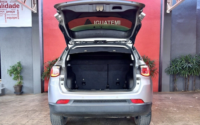 imagem-https://www.socarrao.com.br/sc-vehicle-images-prod/885535/1772208154756-16_061246.jpg
