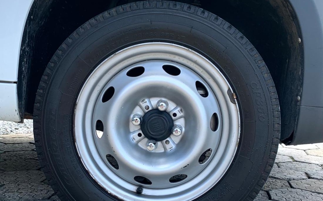 imagem-https://www.socarrao.com.br/sc-vehicle-images-prod/885974/1772214998268-V2hhdHNBcHAgSW1hZ2UgMjAyNi0wMS0xMyBhdCAxNy40NS40OC5qcGVn.jpeg