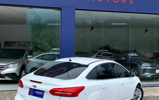 imagem-https://www.socarrao.com.br/sc-vehicle-images-prod/886021/1772215483396-V2hhdHNBcHAgSW1hZ2UgMjAyNi0wMS0xMyBhdCAxNy4zMC4xOC5qcGVn.jpeg