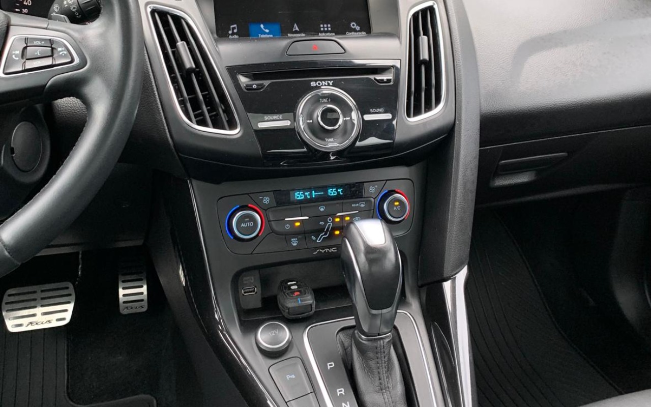 imagem-https://www.socarrao.com.br/sc-vehicle-images-prod/886021/1772215484055-V2hhdHNBcHAgSW1hZ2UgMjAyNi0wMS0xMyBhdCAxNy4yNy4zNC5qcGVn.jpeg