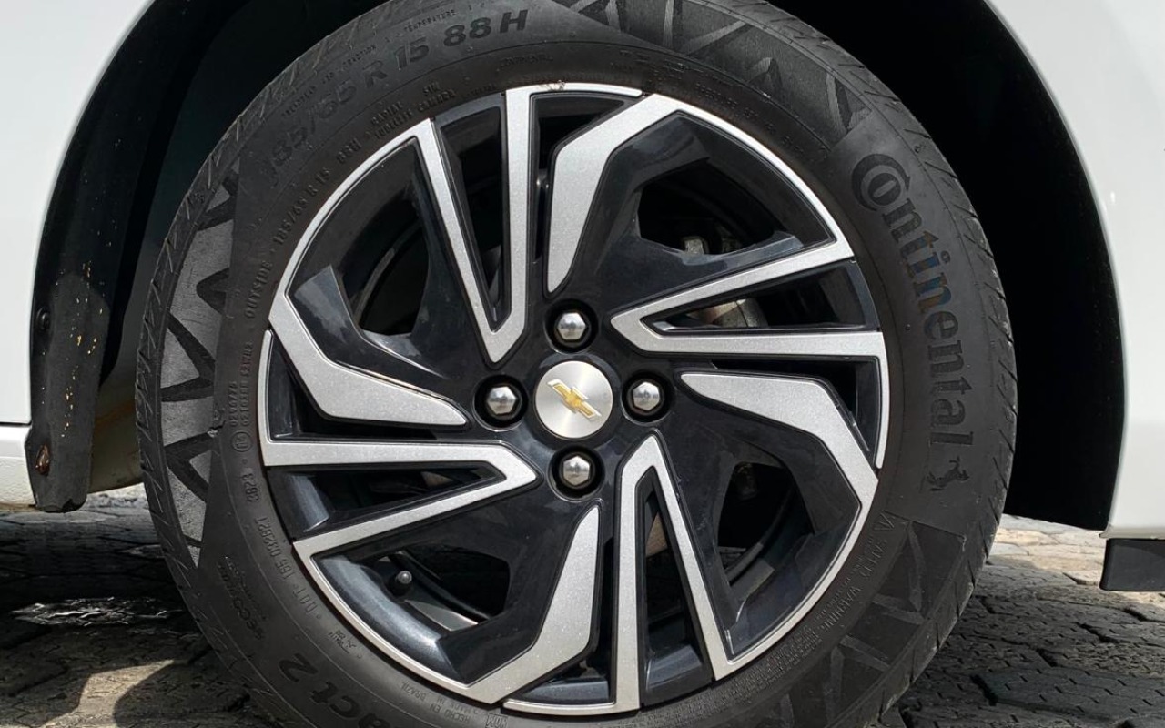 imagem-https://www.socarrao.com.br/sc-vehicle-images-prod/886049/1772215957427-V2hhdHNBcHAgSW1hZ2UgMjAyNi0wMS0xMCBhdCAxMC41OC40NC5qcGVn.jpeg