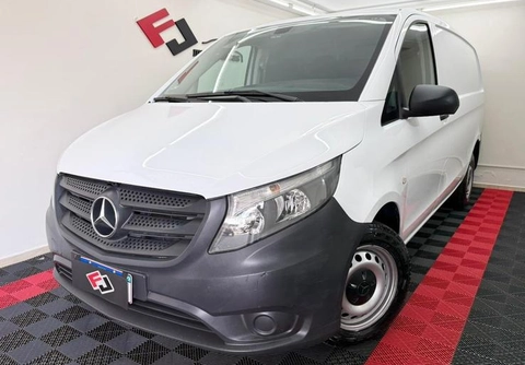 Mercedes-Benz Vito 2016 Branco — foto 1 de 3