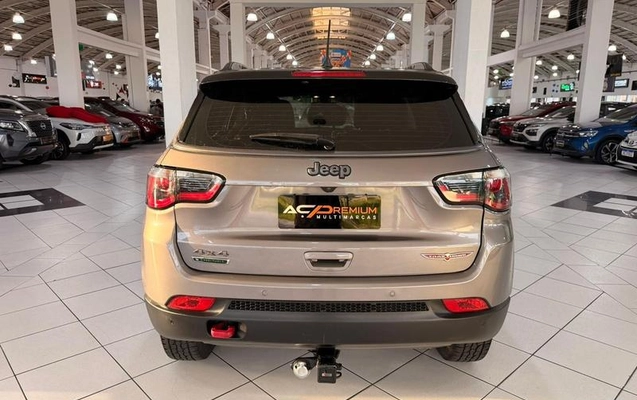 imagem-https://www.socarrao.com.br/sc-vehicle-images-prod/886343/1789660150822-7696296_5_B_794d555104.jpeg