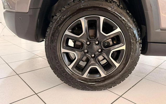 imagem-https://www.socarrao.com.br/sc-vehicle-images-prod/886343/1789660150828-7696296_10_B_1f9e2131a5.jpeg