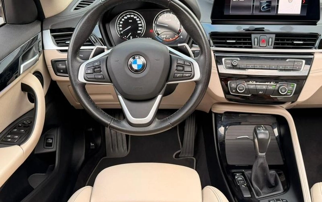 imagem-https://www.socarrao.com.br/sc-vehicle-images-prod/886583/1789400063103-7846879_12_B_831395c764.jpeg