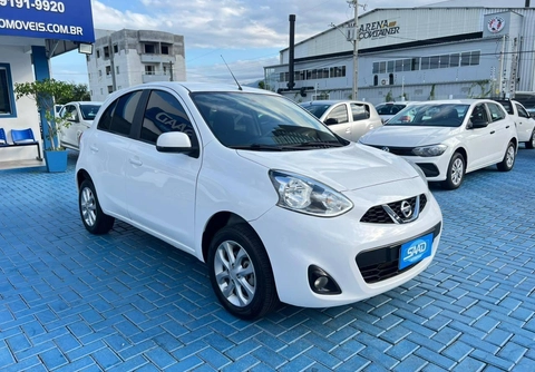 Nissan MARCH 2018 Branco — foto 1 de 3
