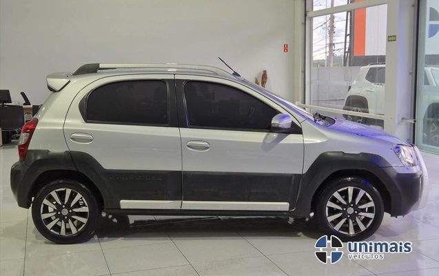 imagem-https://www.socarrao.com.br/sc-vehicle-images-prod/886951/1772226440301-10470950-5f1a-4e6f-a8af-48df1530223920260204145612.jpeg