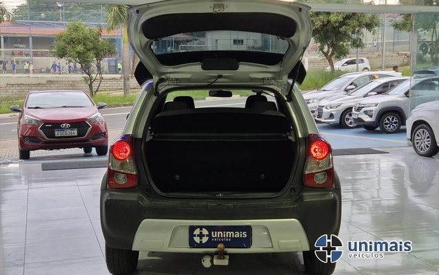 imagem-https://www.socarrao.com.br/sc-vehicle-images-prod/886951/1772226440302-7bddc215-778e-4d9b-be8a-742912399fca20260204145613.jpeg