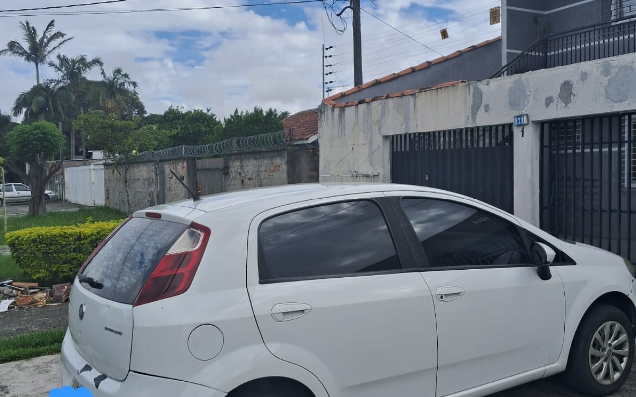 imagem-https://www.socarrao.com.br/sc-vehicle-images-prod/887190/1772491174680-SU1HLTIwMjYwMjI2LVdBMDEwMy5qcGc.jpg