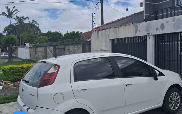 imagem-https://www.socarrao.com.br/sc-vehicle-images-prod/887190/1772491174680-SU1HLTIwMjYwMjI2LVdBMDEwMy5qcGc.jpg