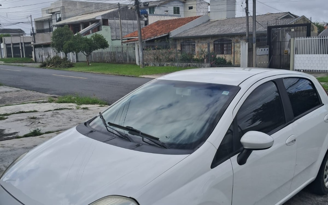 imagem-https://www.socarrao.com.br/sc-vehicle-images-prod/887190/1772491176531-SU1HLTIwMjYwMjI2LVdBMDEwNi5qcGc.jpg