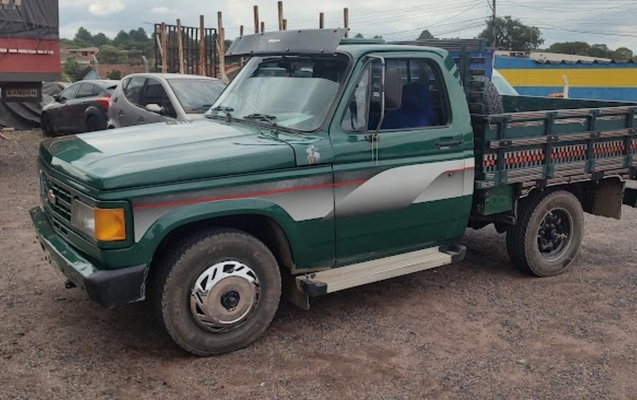 imagem-https://www.socarrao.com.br/sc-vehicle-images-prod/887251/1772237213124-SU1HXzIwMjYwMjI3XzE0MDE0NDEyOV9IRFIuanBn.jpg