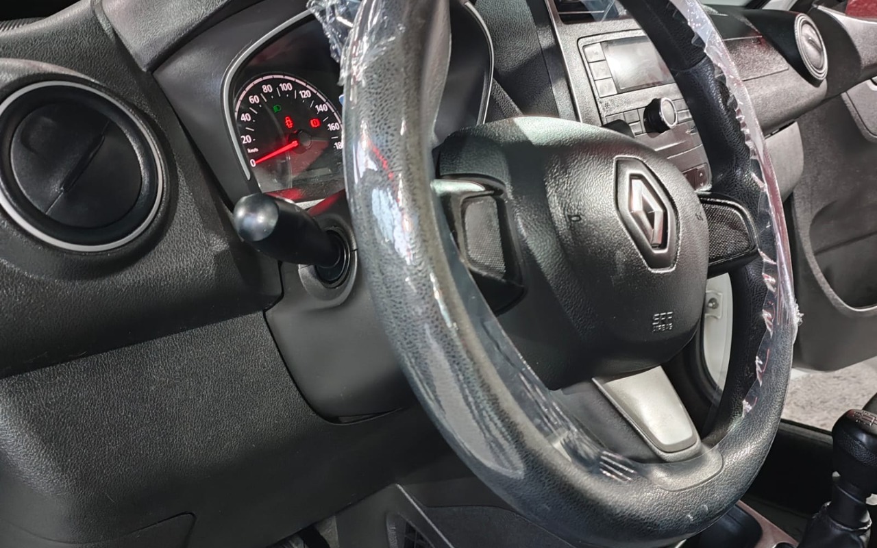 imagem-https://www.socarrao.com.br/sc-vehicle-images-prod/887337/1772238677836-MzBmOWY2OTMtMzFmMy00MGJmLWJjOGQtYzc1YzFlMzI2NGExLmpwZw.jpg