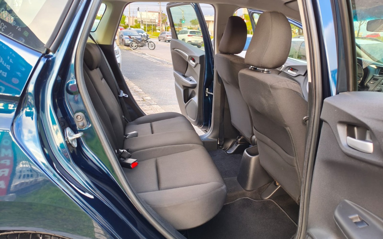 imagem-https://www.socarrao.com.br/sc-vehicle-images-prod/887360/1772246970089-V2hhdHNBcHAgSW1hZ2UgMjAyNi0wMi0yNyBhdCAyMi41OS40OS5qcGVn.jpeg