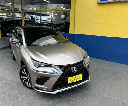 Lexus NX-300h 2018 Cinza — foto 1 de 3