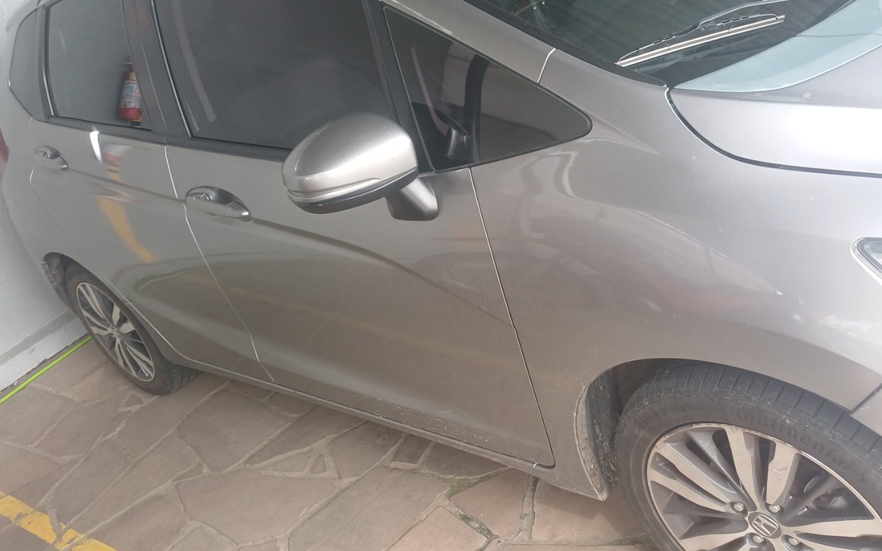 imagem-https://www.socarrao.com.br/sc-vehicle-images-prod/887590/1772282436476-MjAyNjAyMjZfMTAyMTI2LmpwZw.jpg