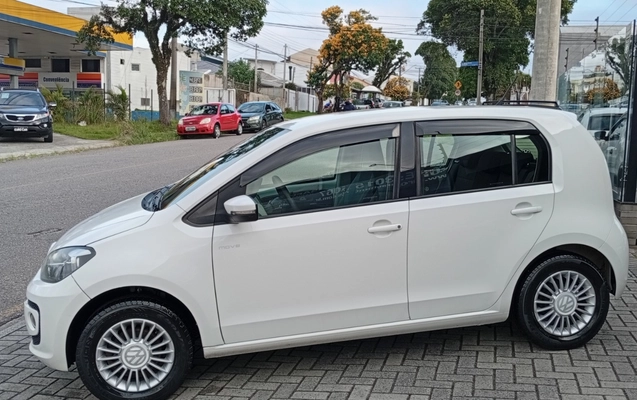 imagem-https://www.socarrao.com.br/sc-vehicle-images-prod/887599/1772281722032-VVAgTU9WRSBUU0kgMjAxNyAwNC5qcGc.jpg